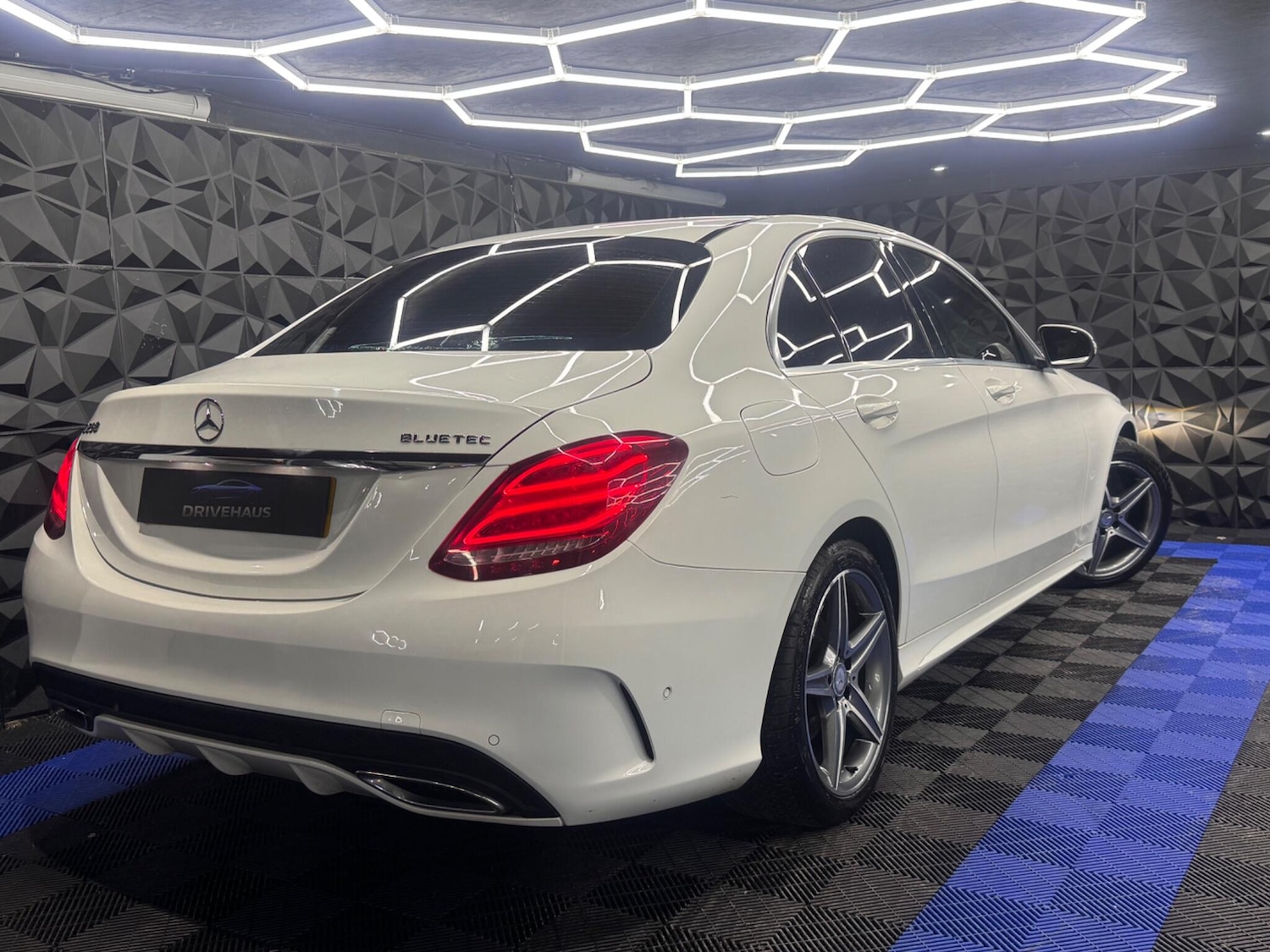 Used Mercedes-Benz C Class 2015 for sale - 77709689: Photo 23