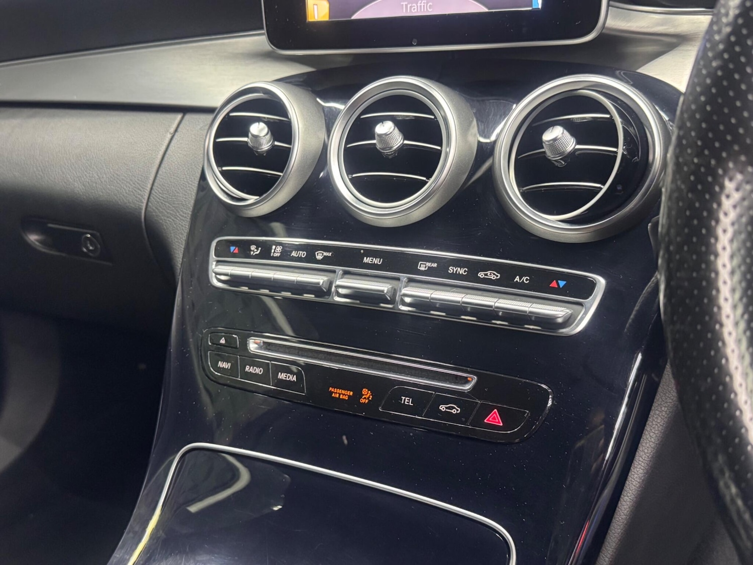 Used Mercedes-Benz C Class 2015 for sale - 77709689: Photo 33