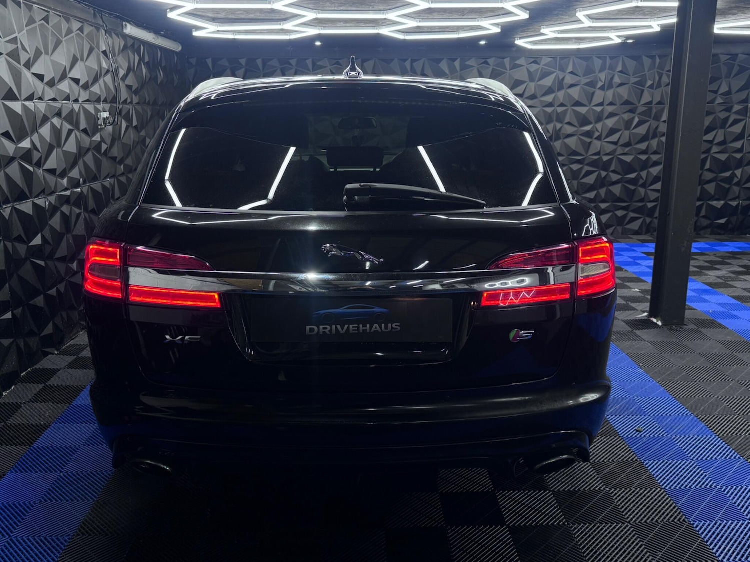 Used Jaguar XF 2014 for sale - 76886733: Photo 20