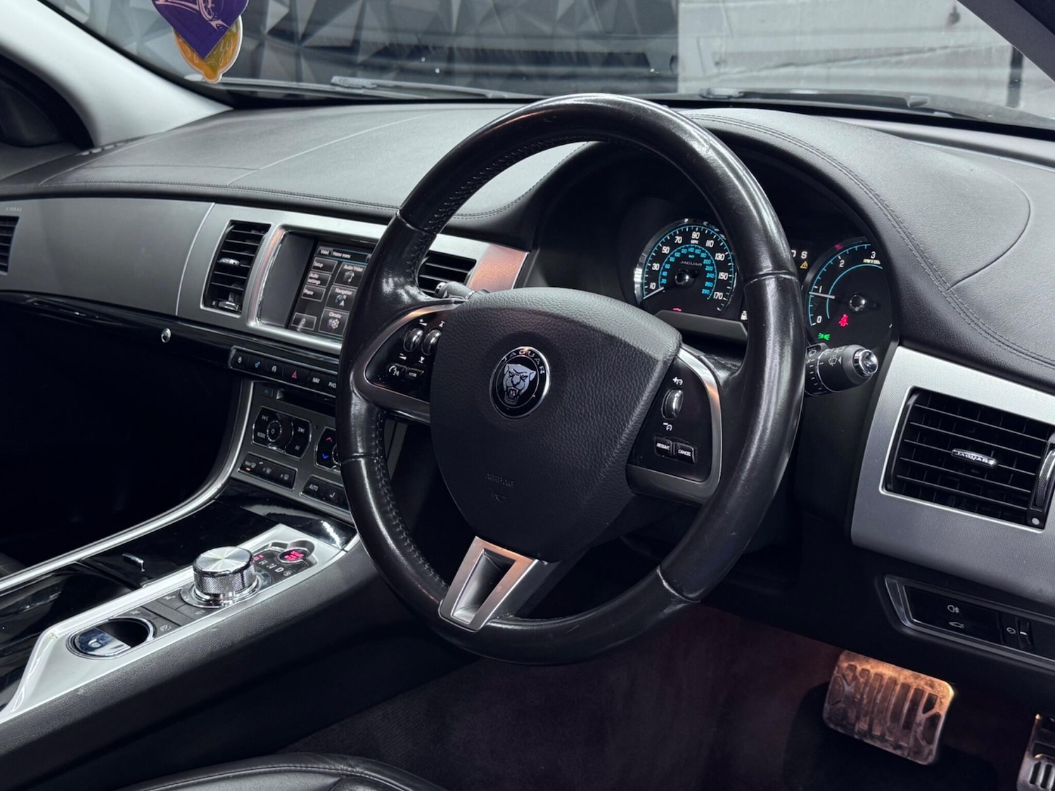 Used Jaguar XF 2014 for sale - 76886733: Photo 42
