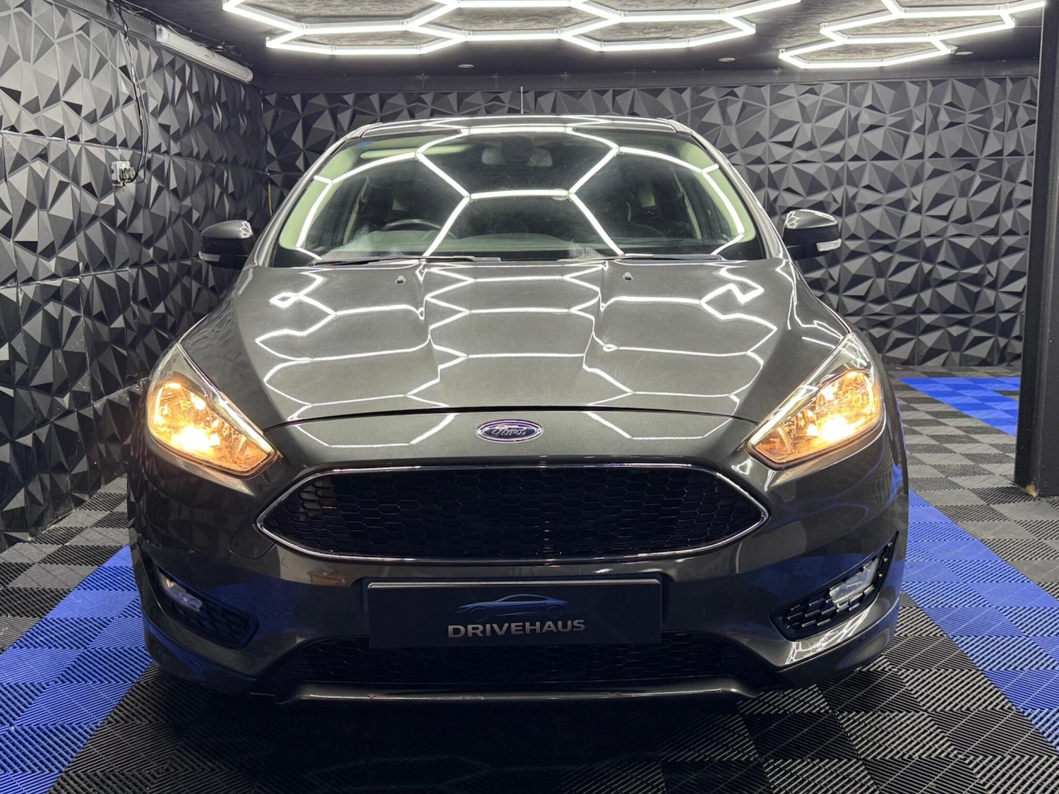 Used Ford Focus 2015 for sale - 76824427: Photo 3