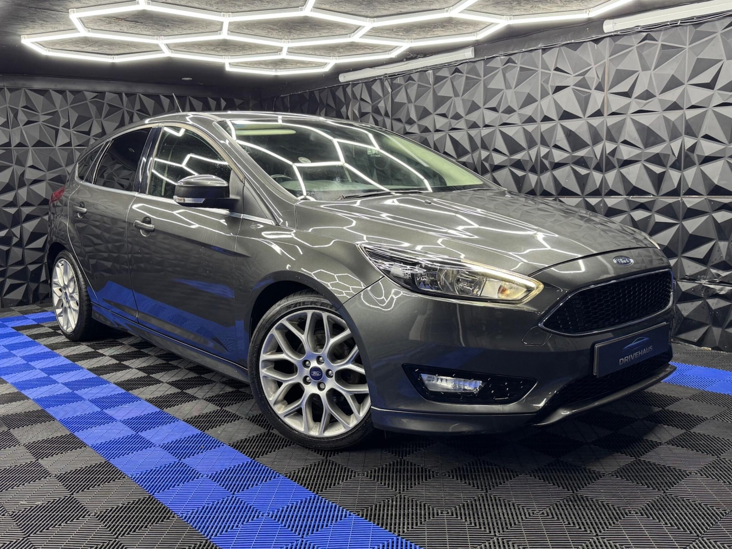 Used Ford Focus 2015 for sale - 76824427: Photo 7