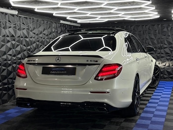 Used Mercedes-Benz E Class 2019 for sale - 76259390: Photo 4