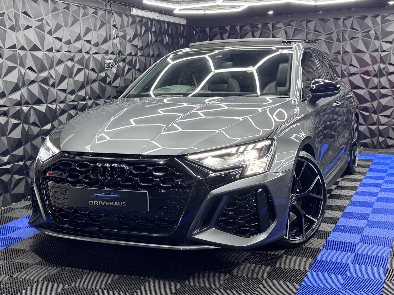 Used Audi RS3 2022 for sale - 76550259: Photo 10