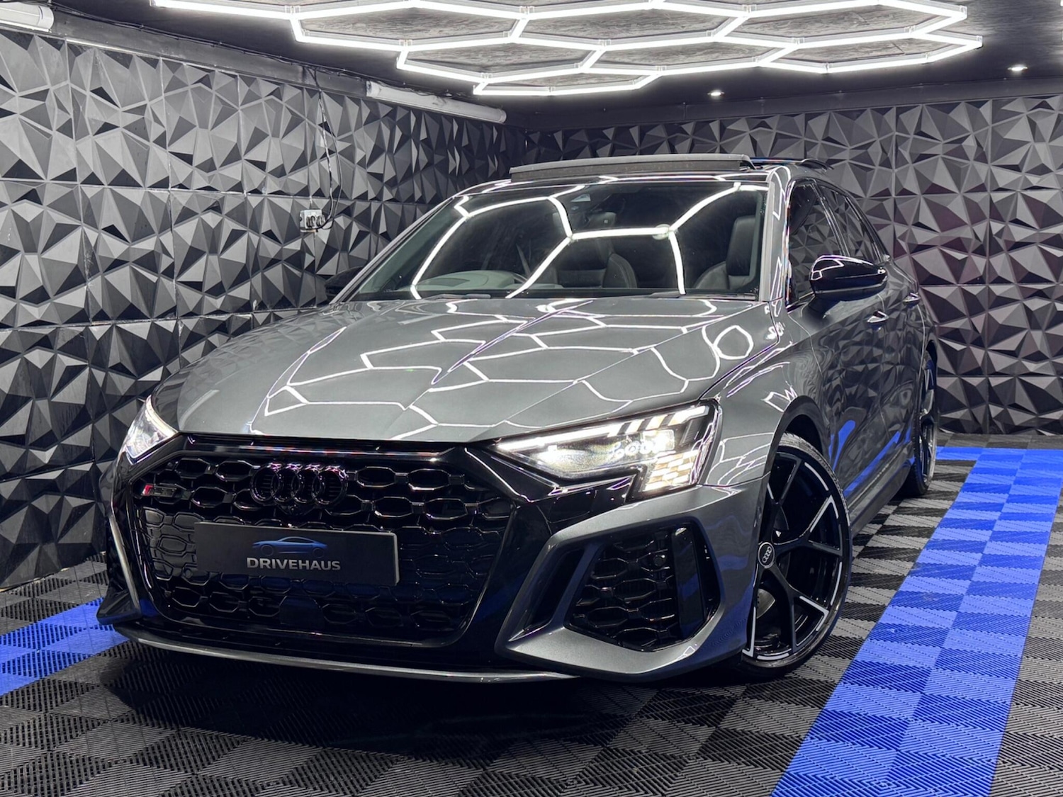 Used Audi RS3 2022 for sale - 76550259: Photo 11