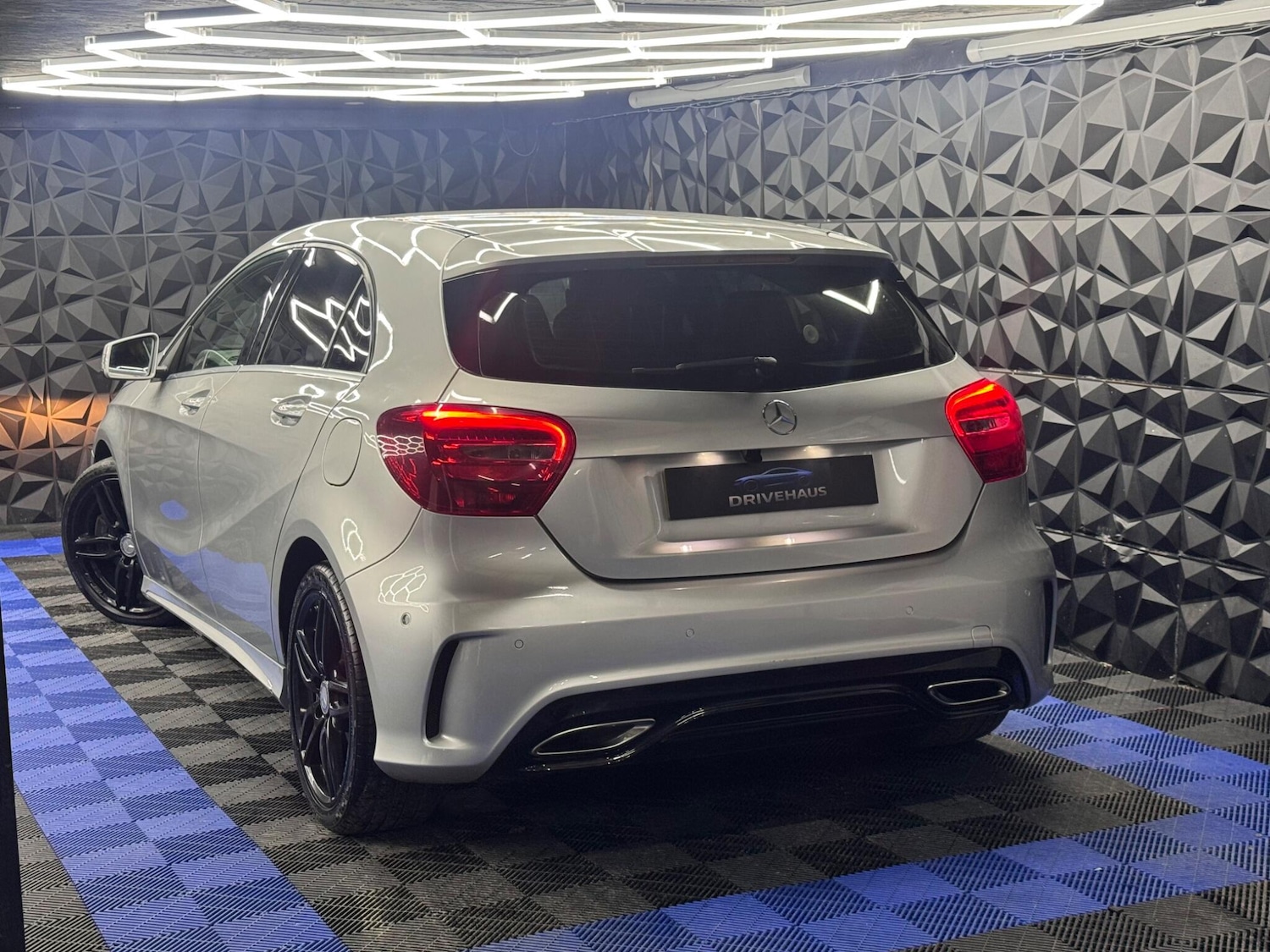 Used Mercedes-Benz A-Class 2016 for sale - 77645783: Photo 17