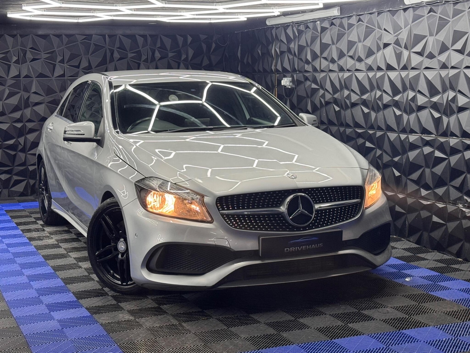 Used Mercedes-Benz A-Class 2016 for sale - 77645783: Photo 9