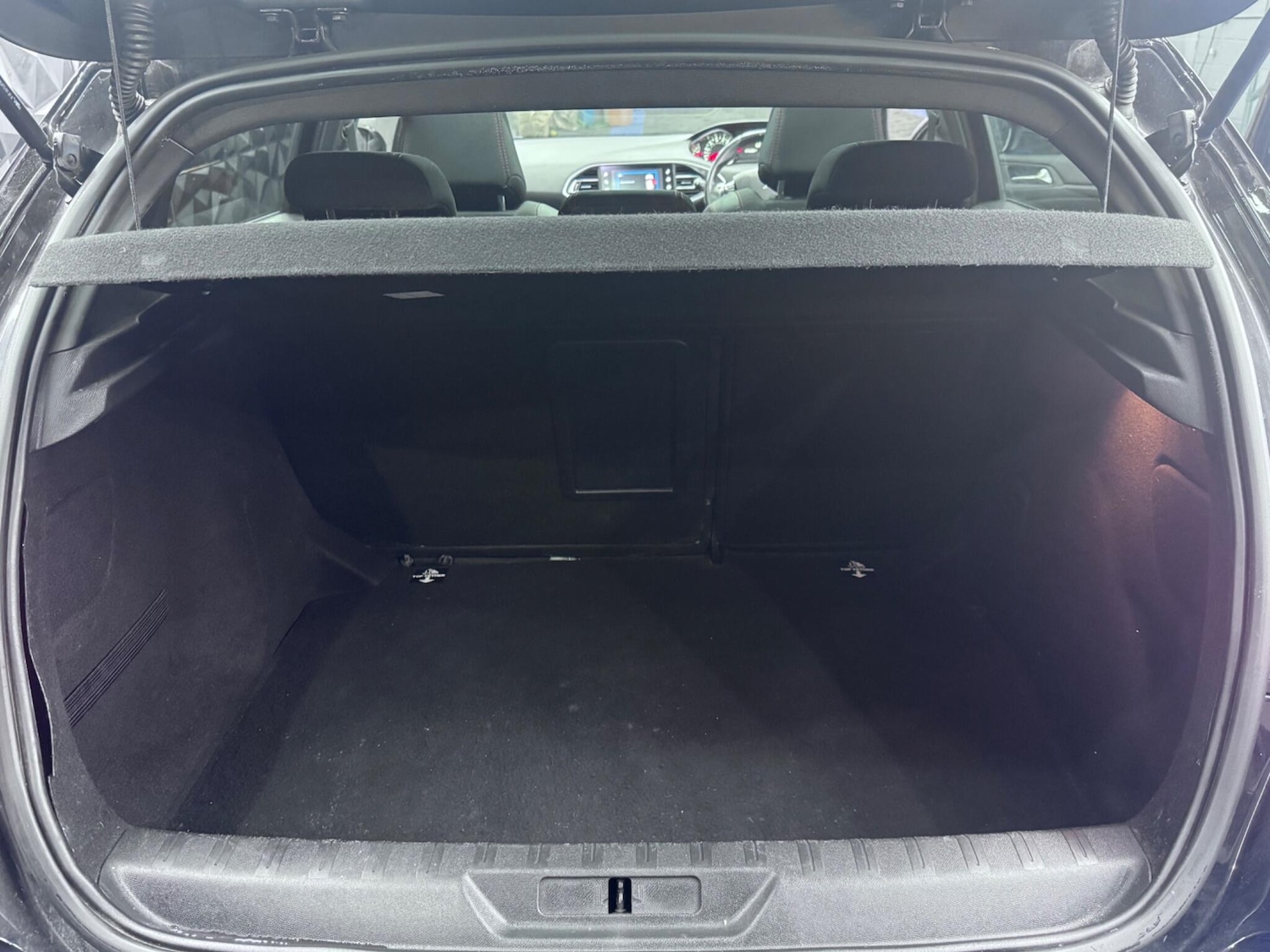 Used Peugeot 308 2018 for sale - 75493071: Photo 33