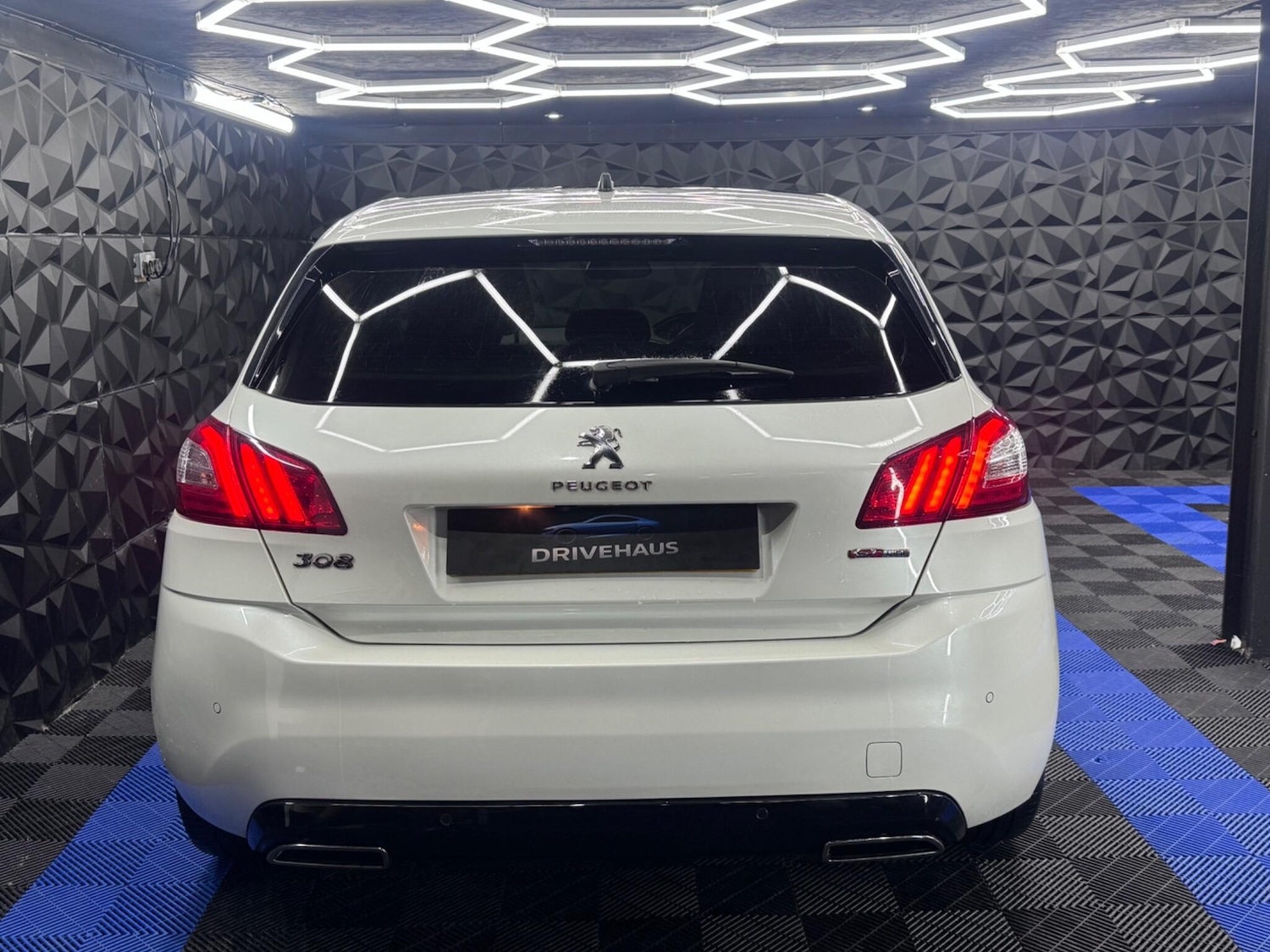 Used Peugeot 308 2017 for sale - 76377227: Photo 19