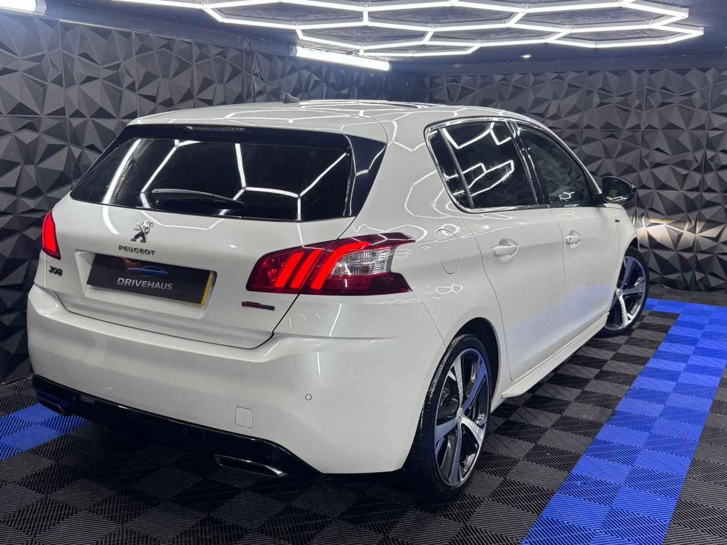 Used Peugeot 308 2017 for sale - 76377227: Photo 24