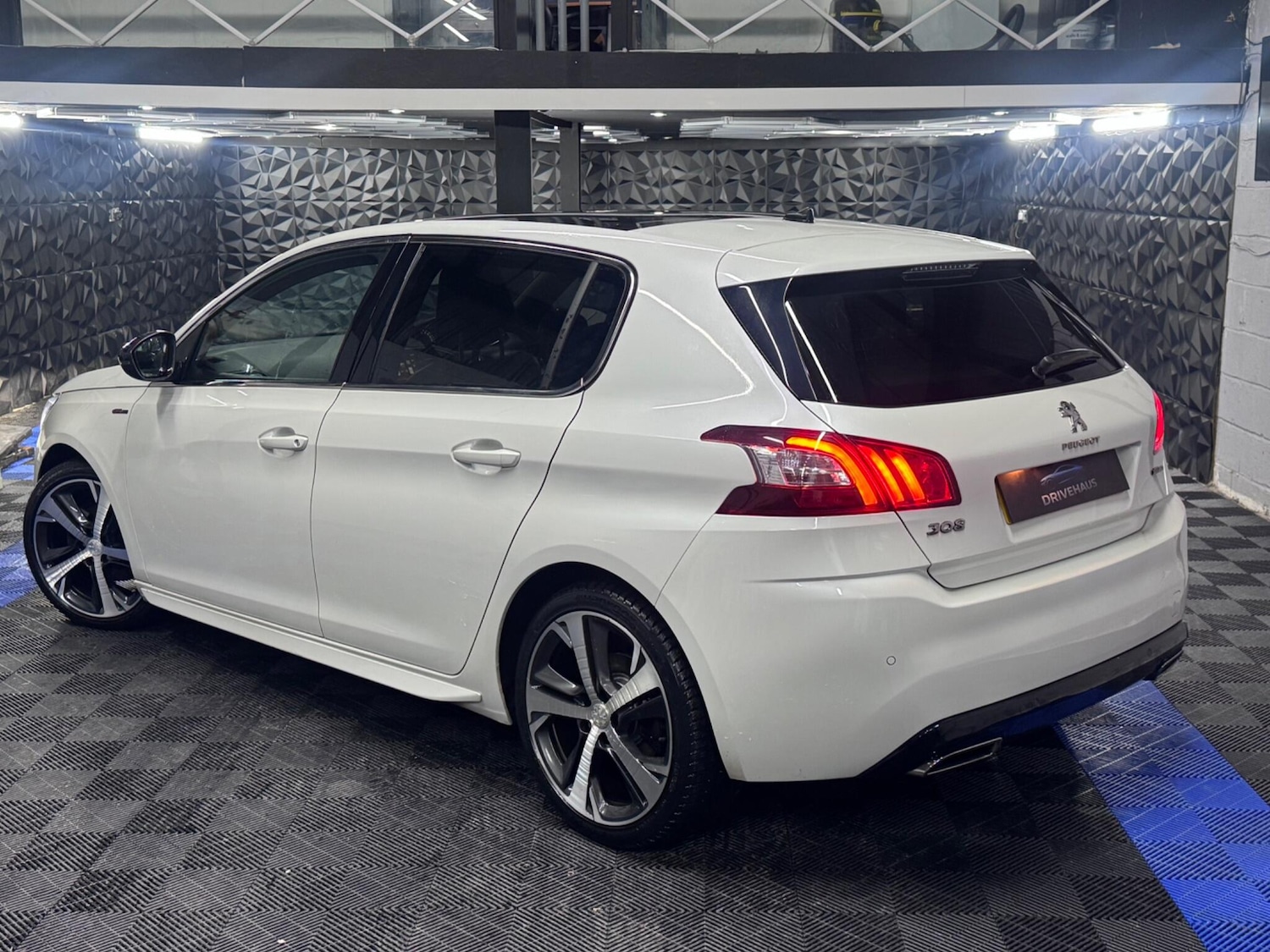 Used Peugeot 308 2017 for sale - 76377227: Photo 5
