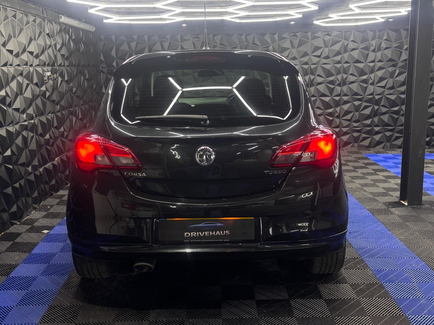 Used Vauxhall Corsa 2016 for sale - 77290995: Photo 5