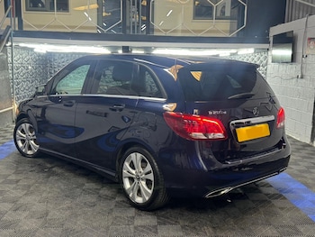 Used Mercedes-Benz B-Class 2017 for sale - 75492522: Photo