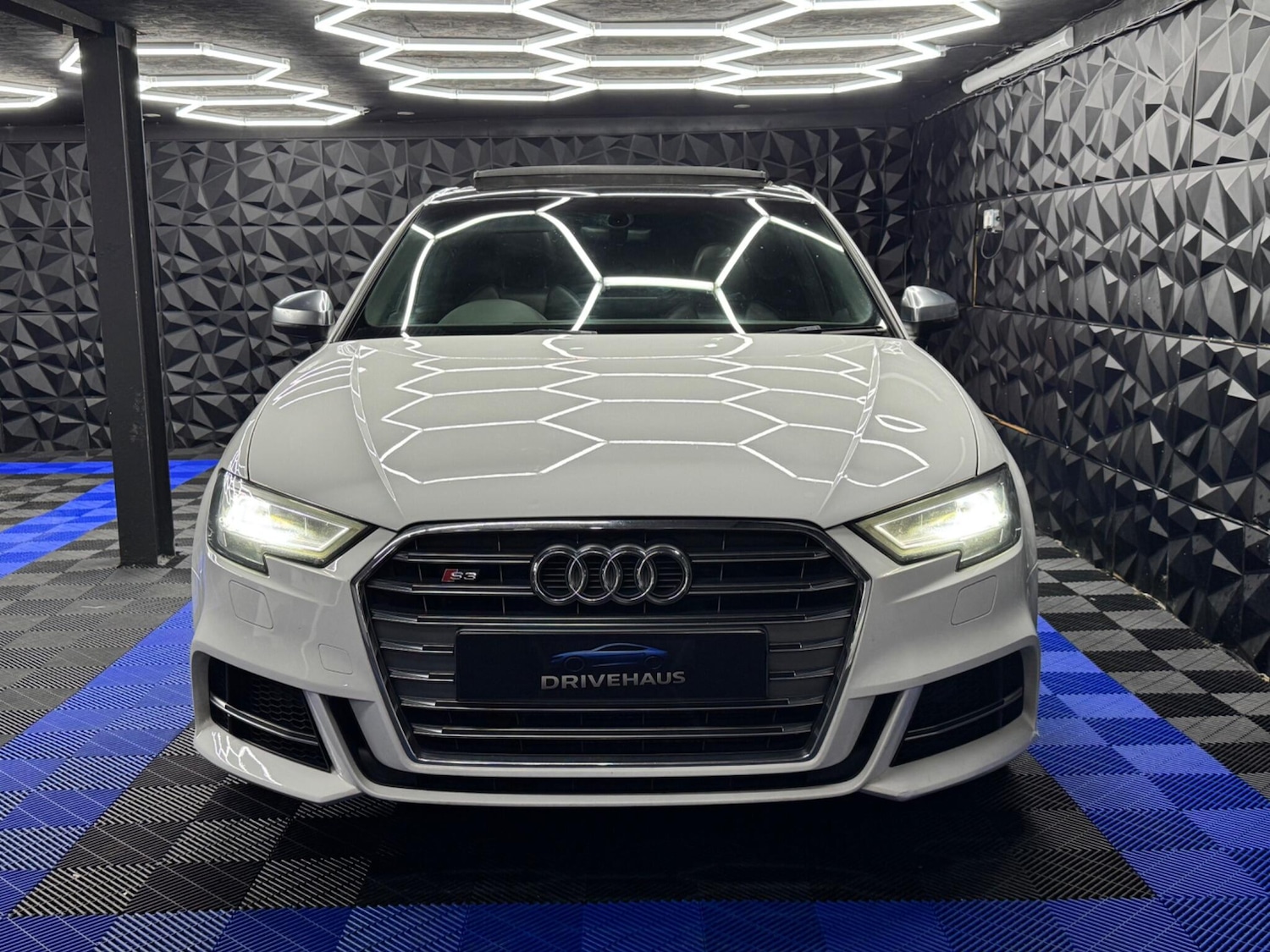 Used Audi S3 2016 for sale - 76020516: Photo 2