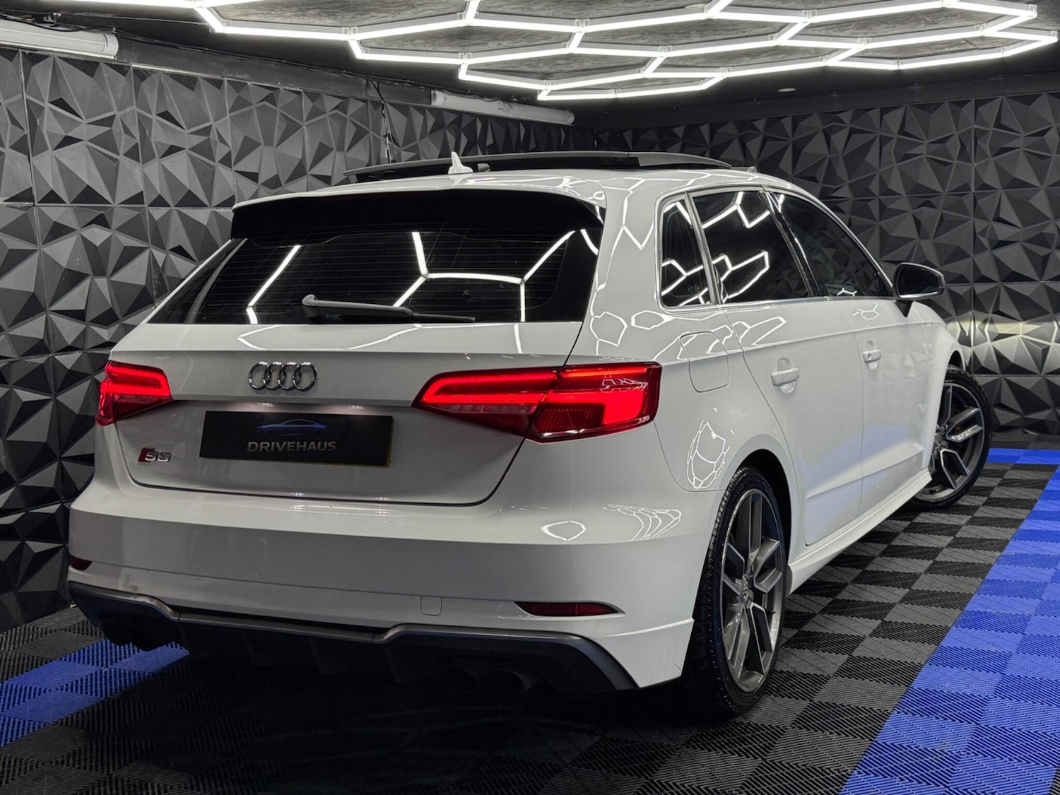 Used Audi S3 2016 for sale - 76020516: Photo 21