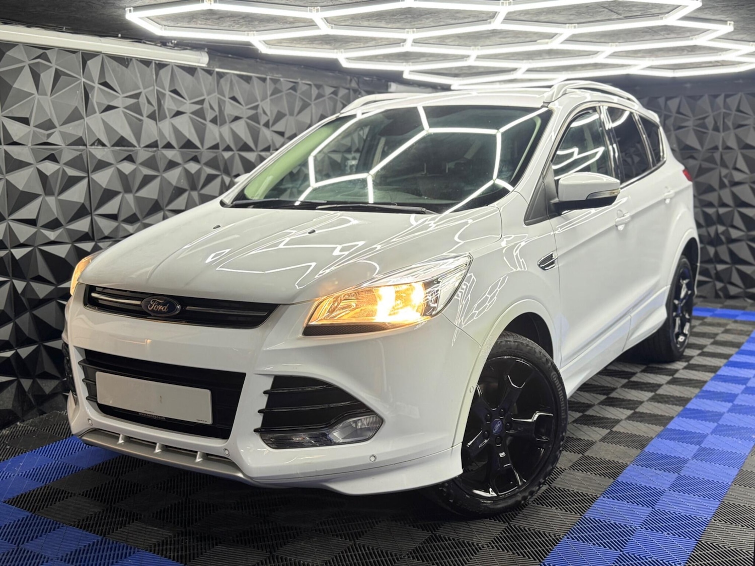 Used Ford Kuga 2016 for sale - 76472211: Photo 16