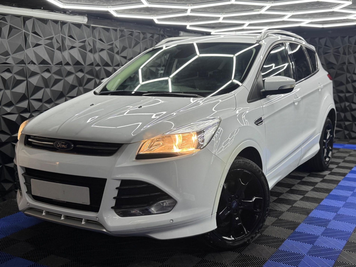 Used Ford Kuga 2016 for sale - 76472211: Photo 17