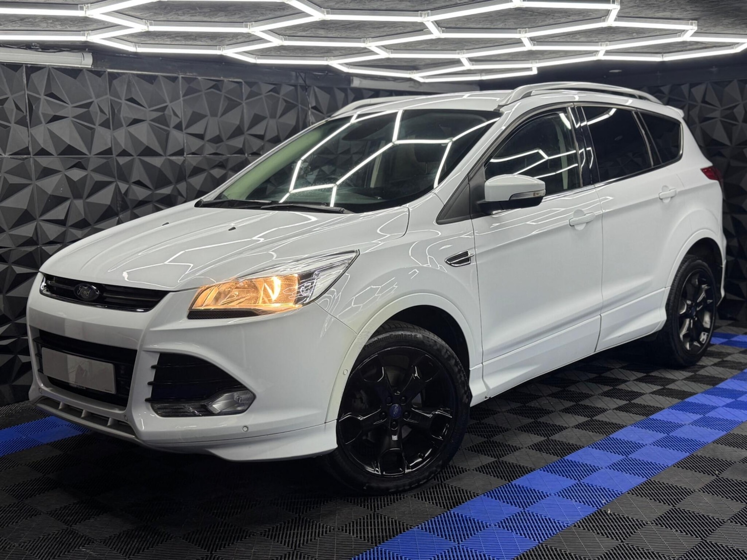 Used Ford Kuga 2016 for sale - 76472211: Photo 19