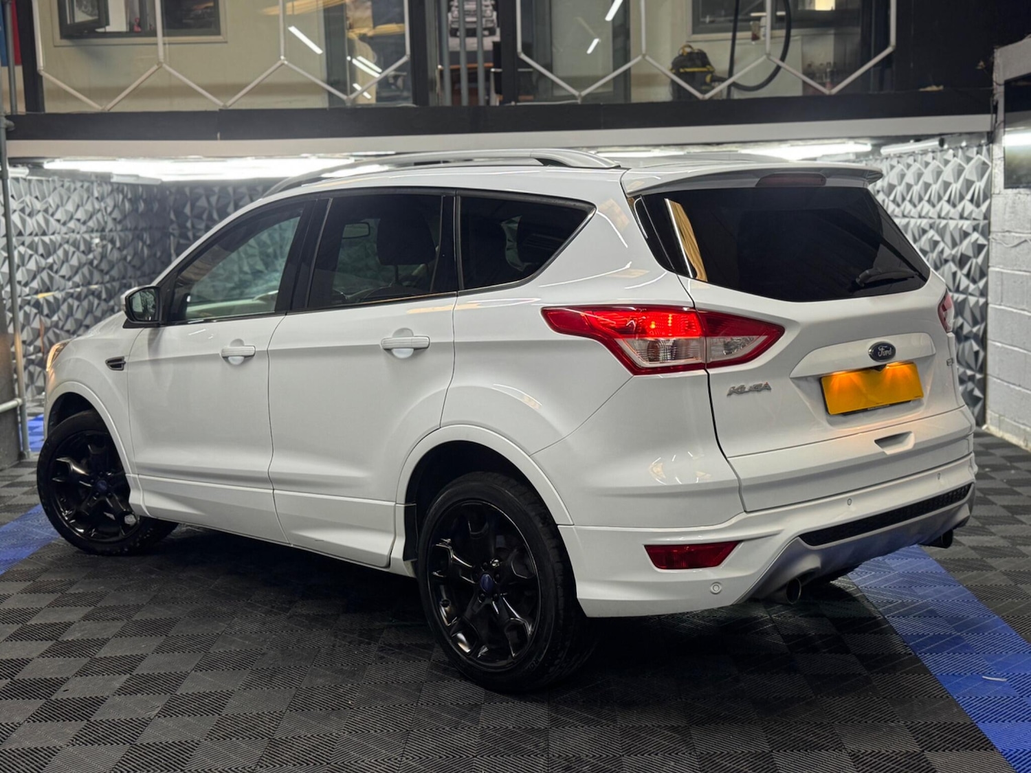Used Ford Kuga 2016 for sale - 76472211: Photo 24