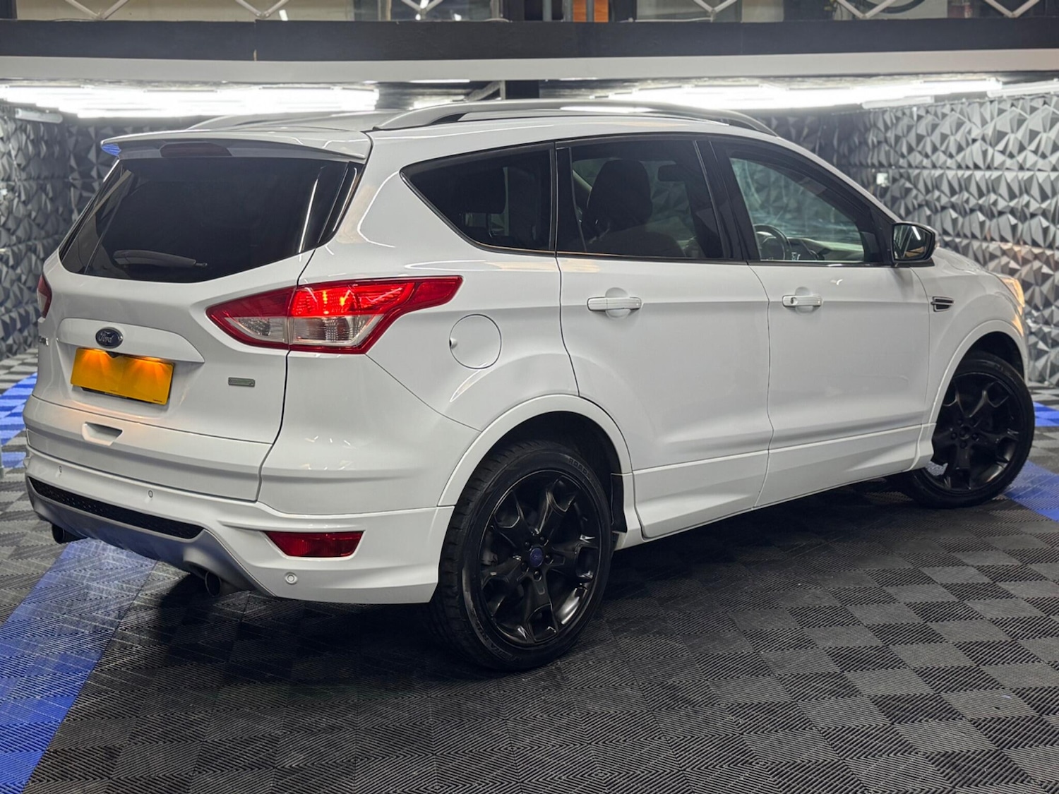 Used Ford Kuga 2016 for sale - 76472211: Photo 28