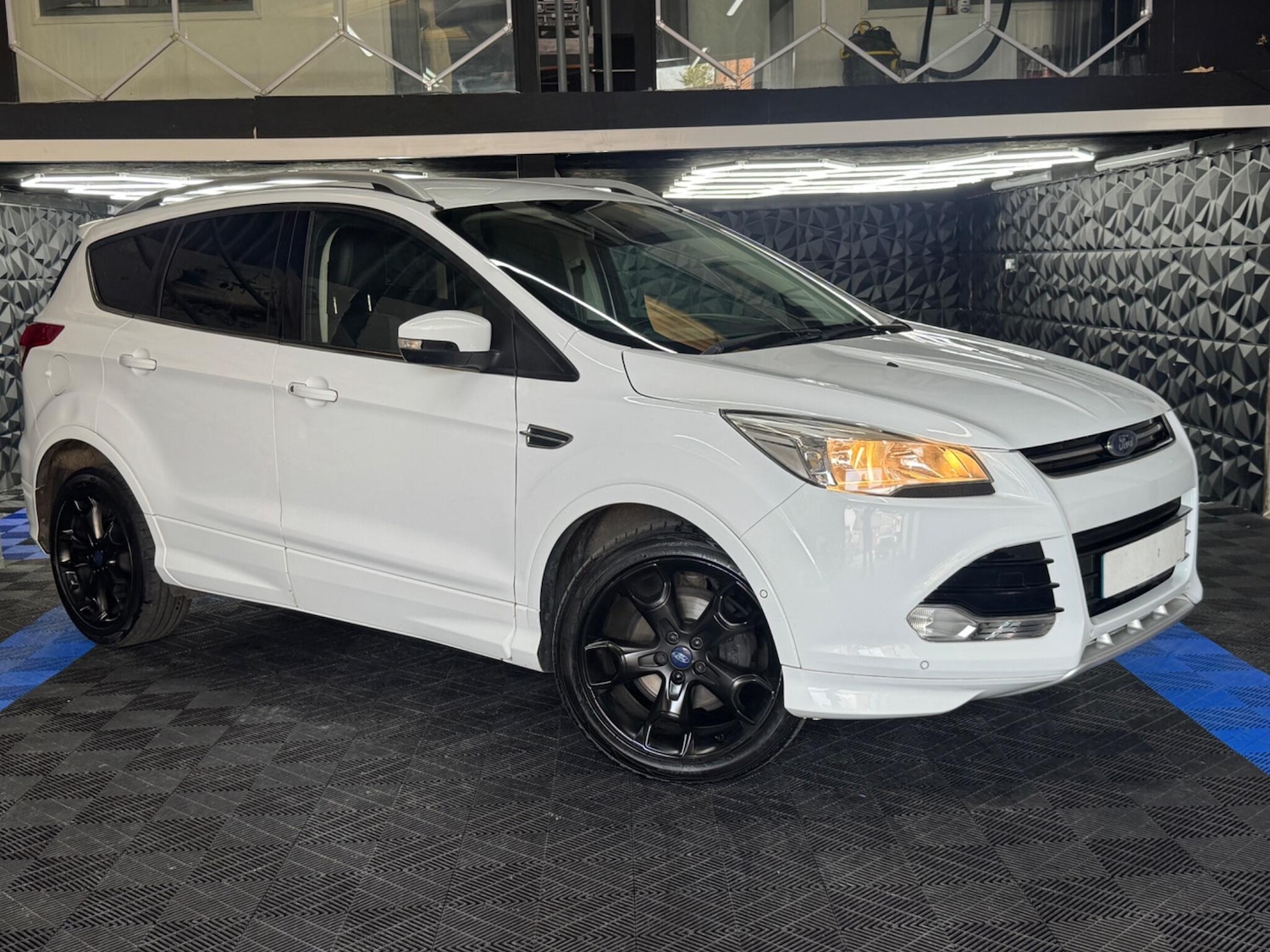 Used Ford Kuga 2016 for sale - 76472211: Photo 3