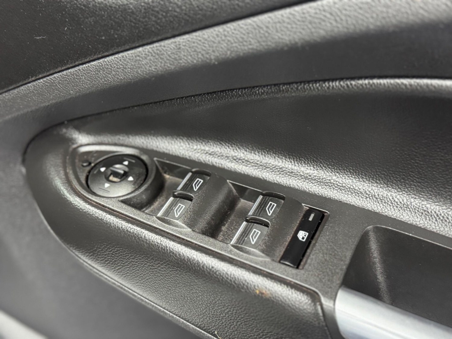 Used Ford Kuga 2016 for sale - 76472211: Photo 38