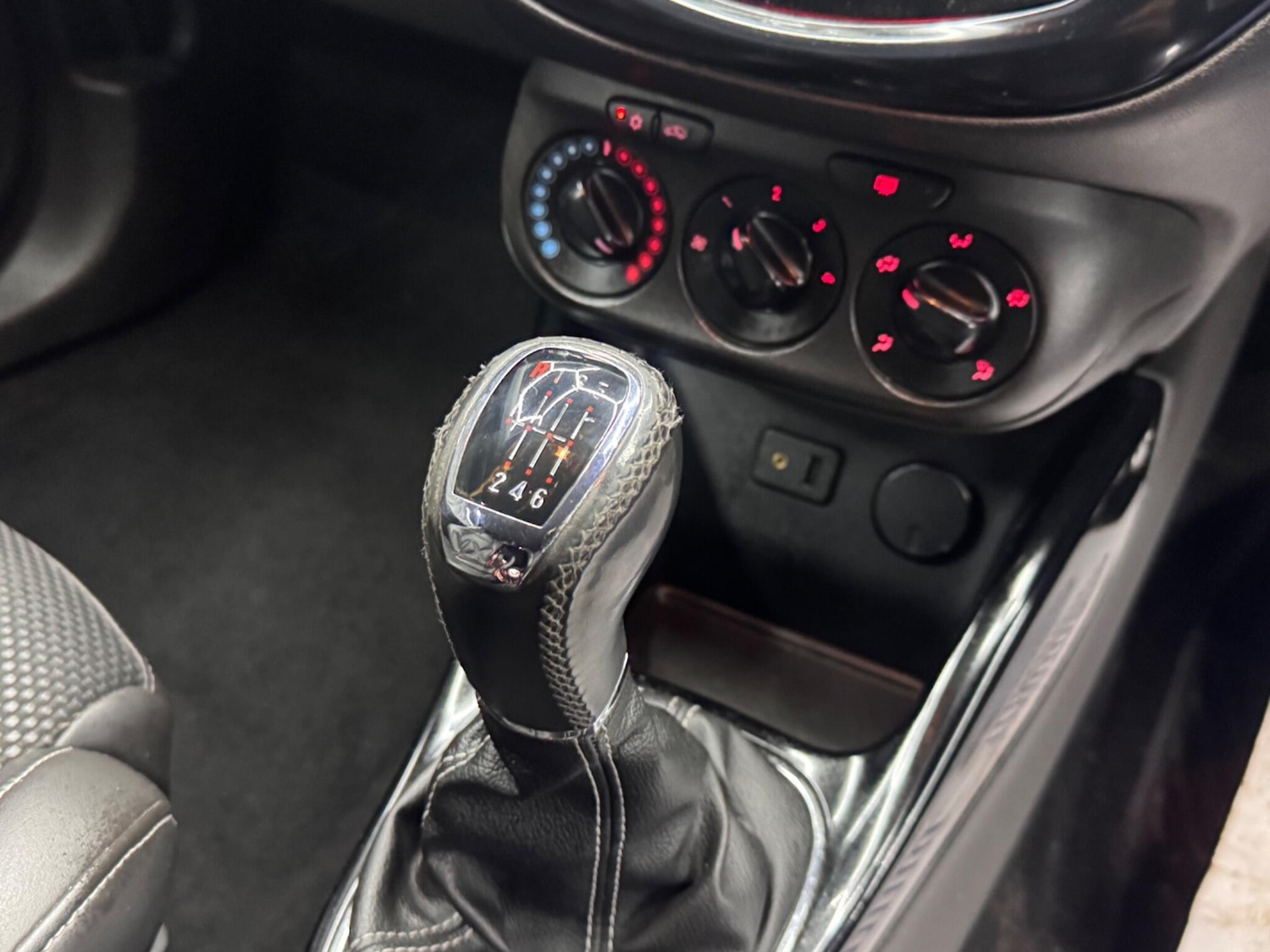 Used Vauxhall Corsa 2016 for sale - 77050024: Photo 13