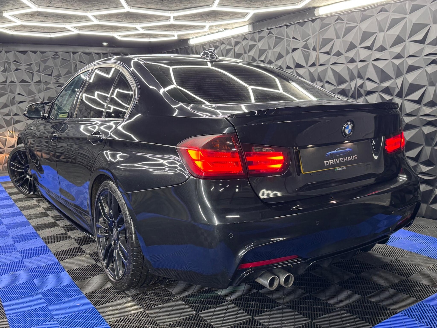 Used BMW 3 Series 2012 for sale - 77290999: Photo 15