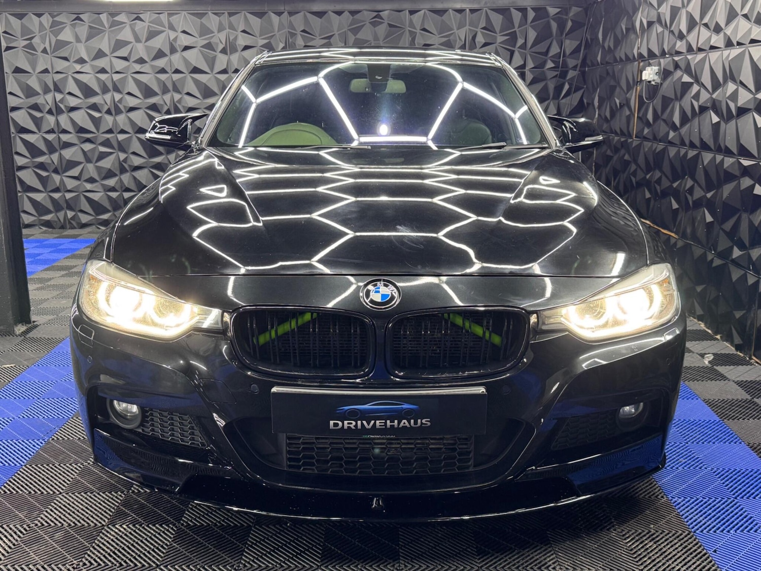 Used BMW 3 Series 2012 for sale - 77290999: Photo 2