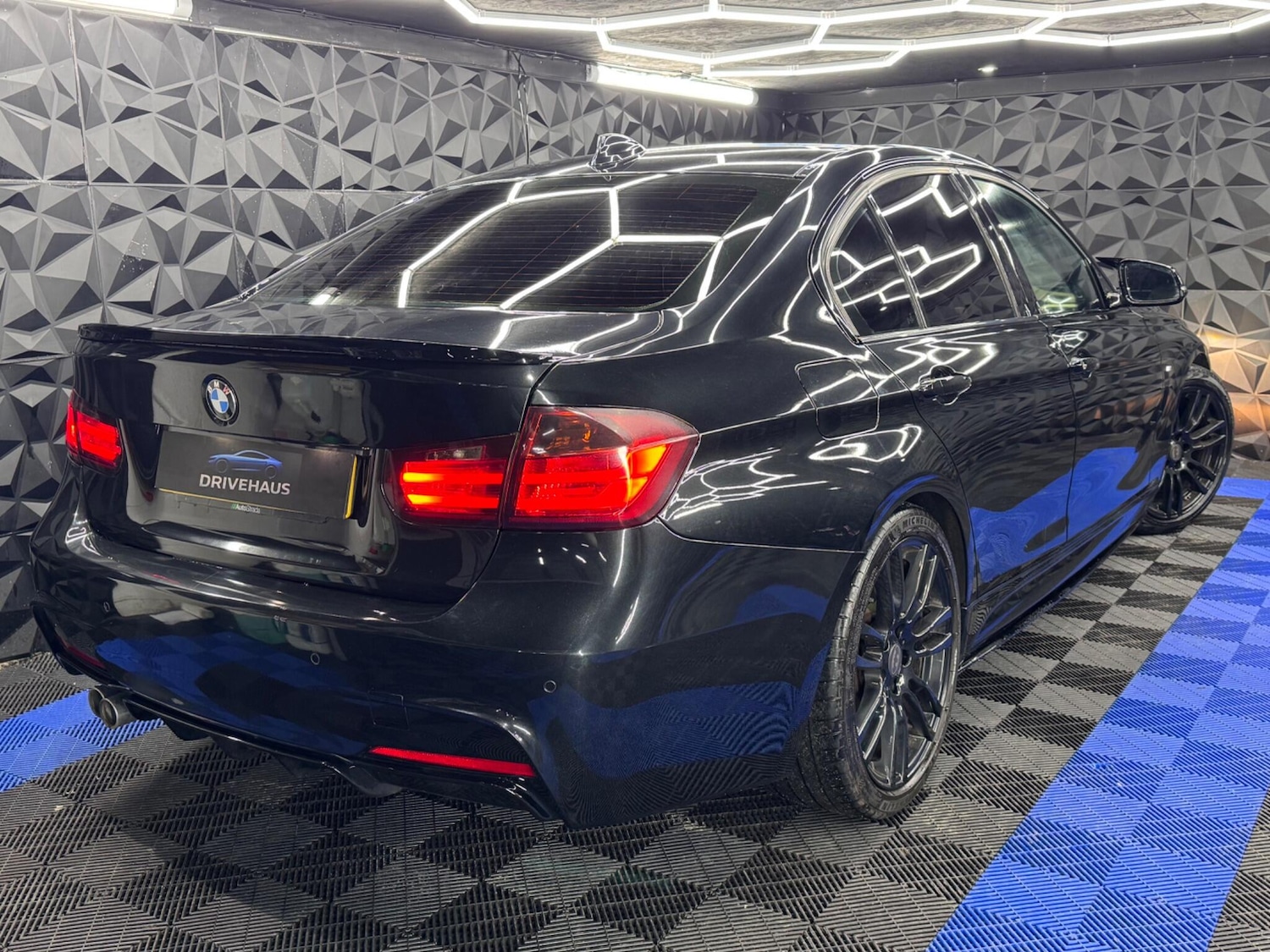 Used BMW 3 Series 2012 for sale - 77290999: Photo 24