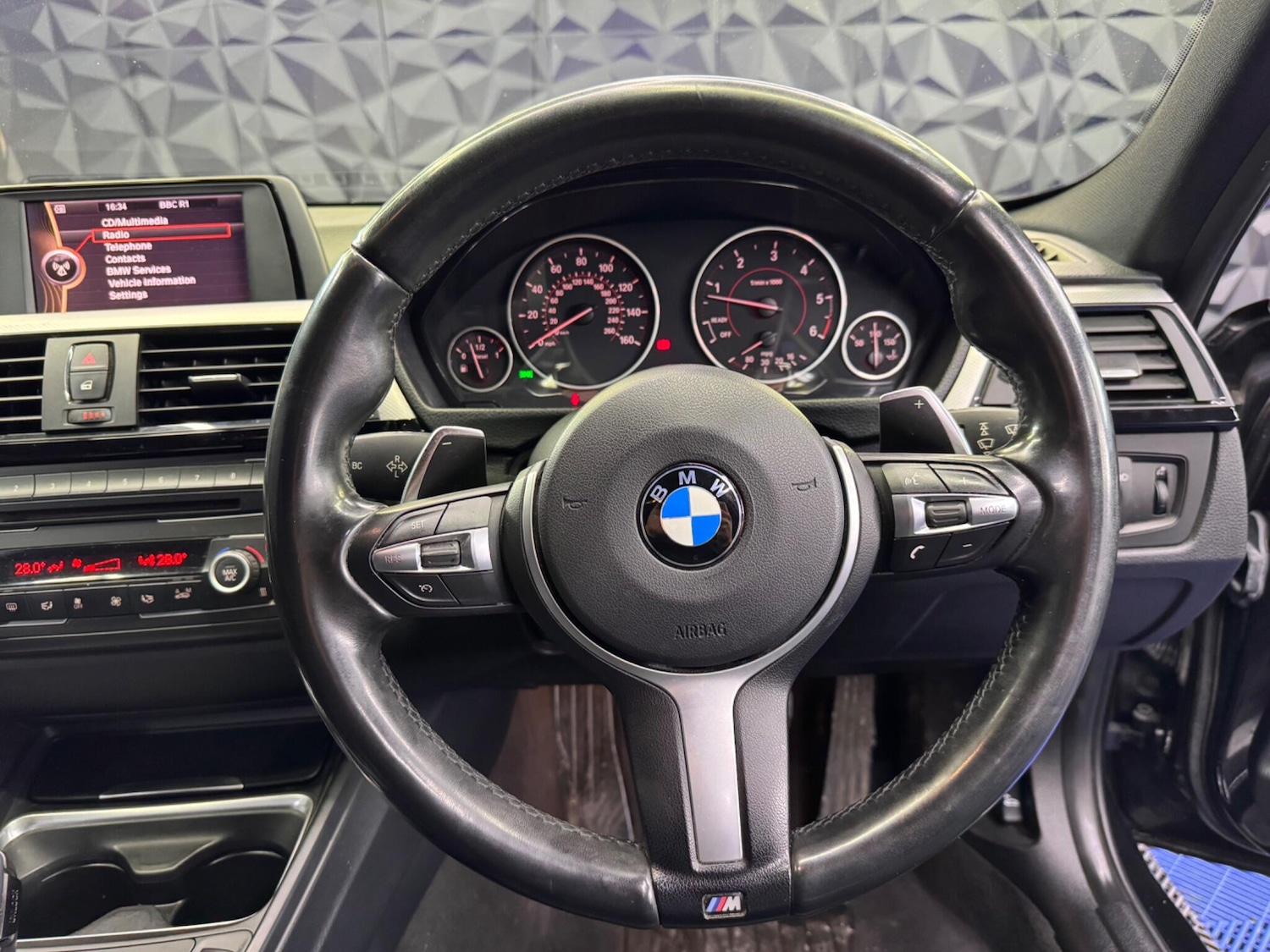 Used BMW 3 Series 2012 for sale - 77290999: Photo 35