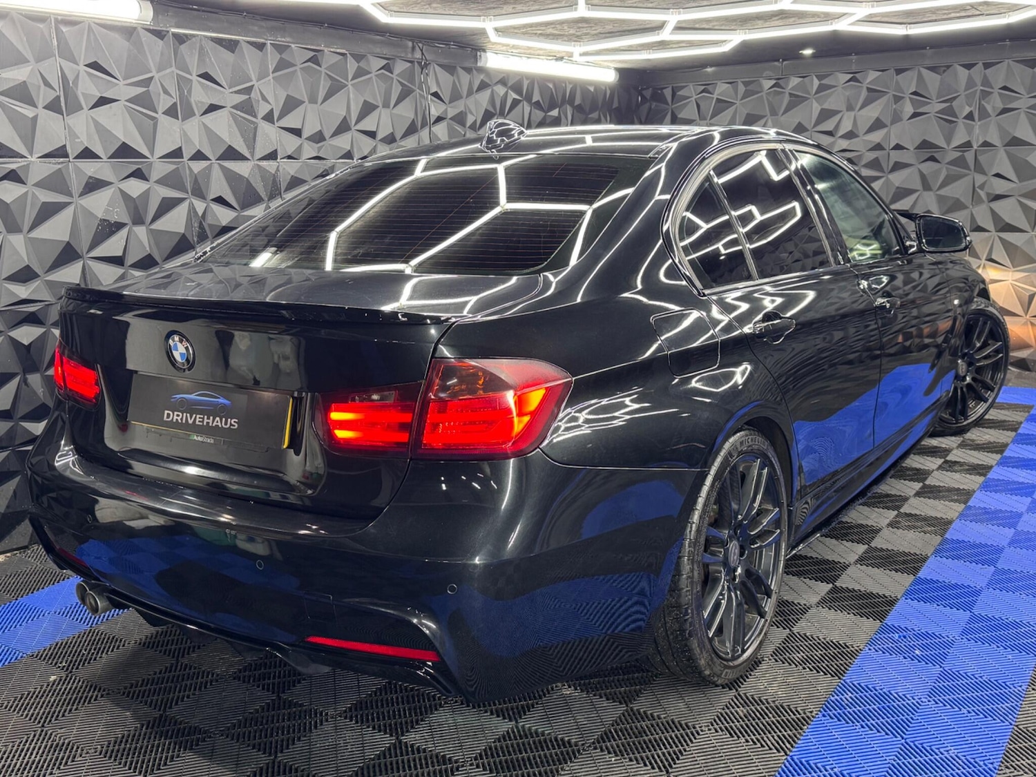 Used BMW 3 Series 2012 for sale - 77290999: Photo 38