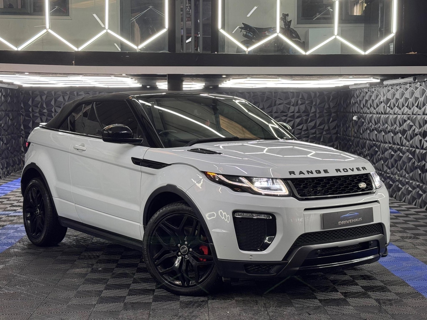 Used Land Rover Range Rover Evoque for sale - 78148279: Photo 2