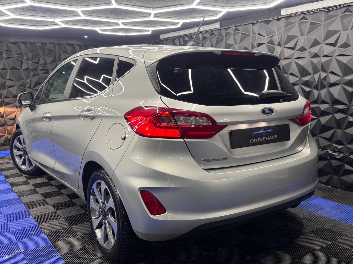 Used Ford Fiesta 2017 for sale - 77290858: Photo 4