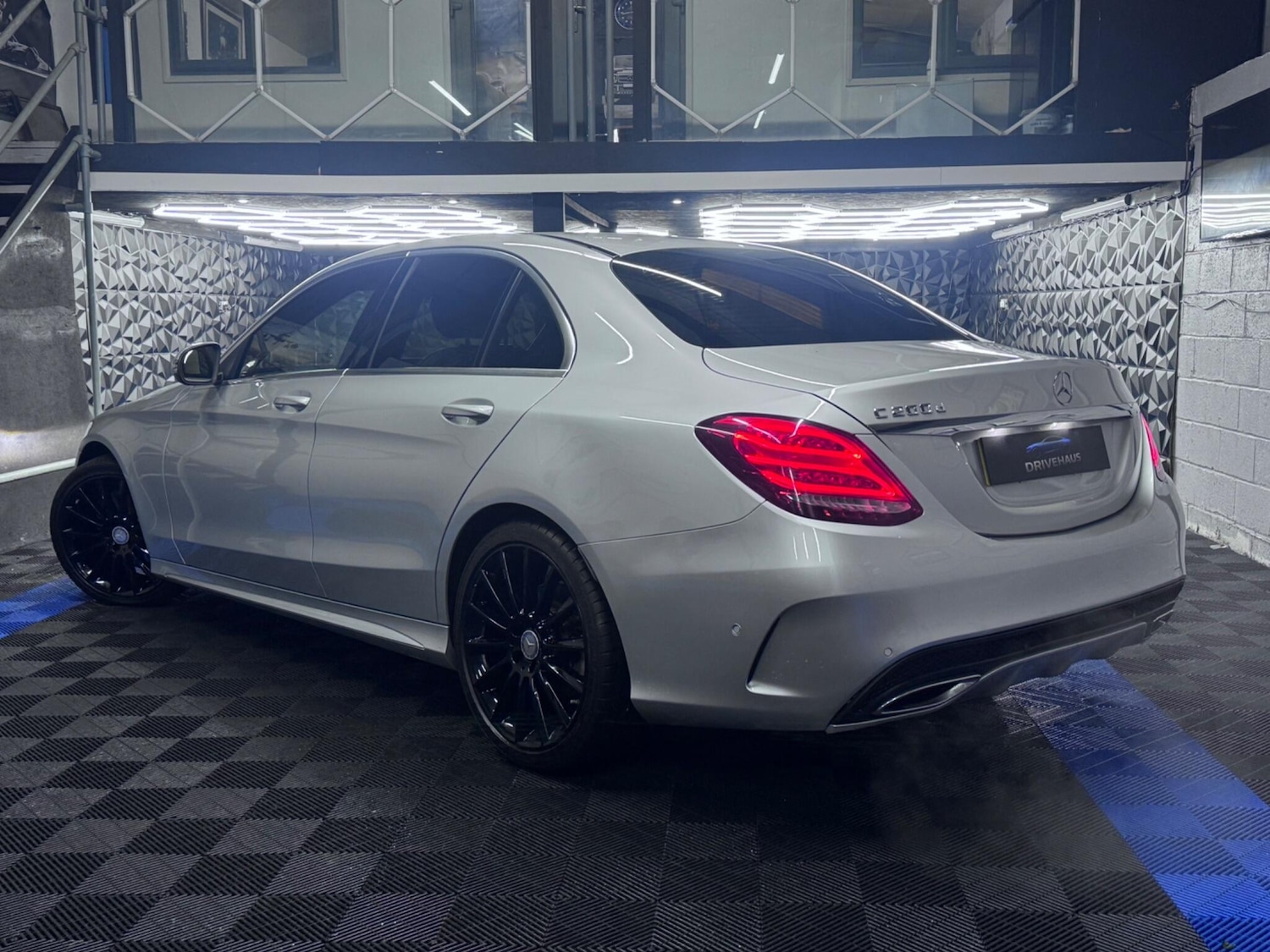 Used Mercedes-Benz C Class 2016 for sale - 76688634: Photo 17