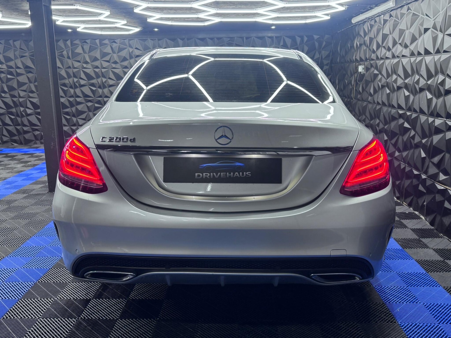 Used Mercedes-Benz C Class 2016 for sale - 76688634: Photo 18