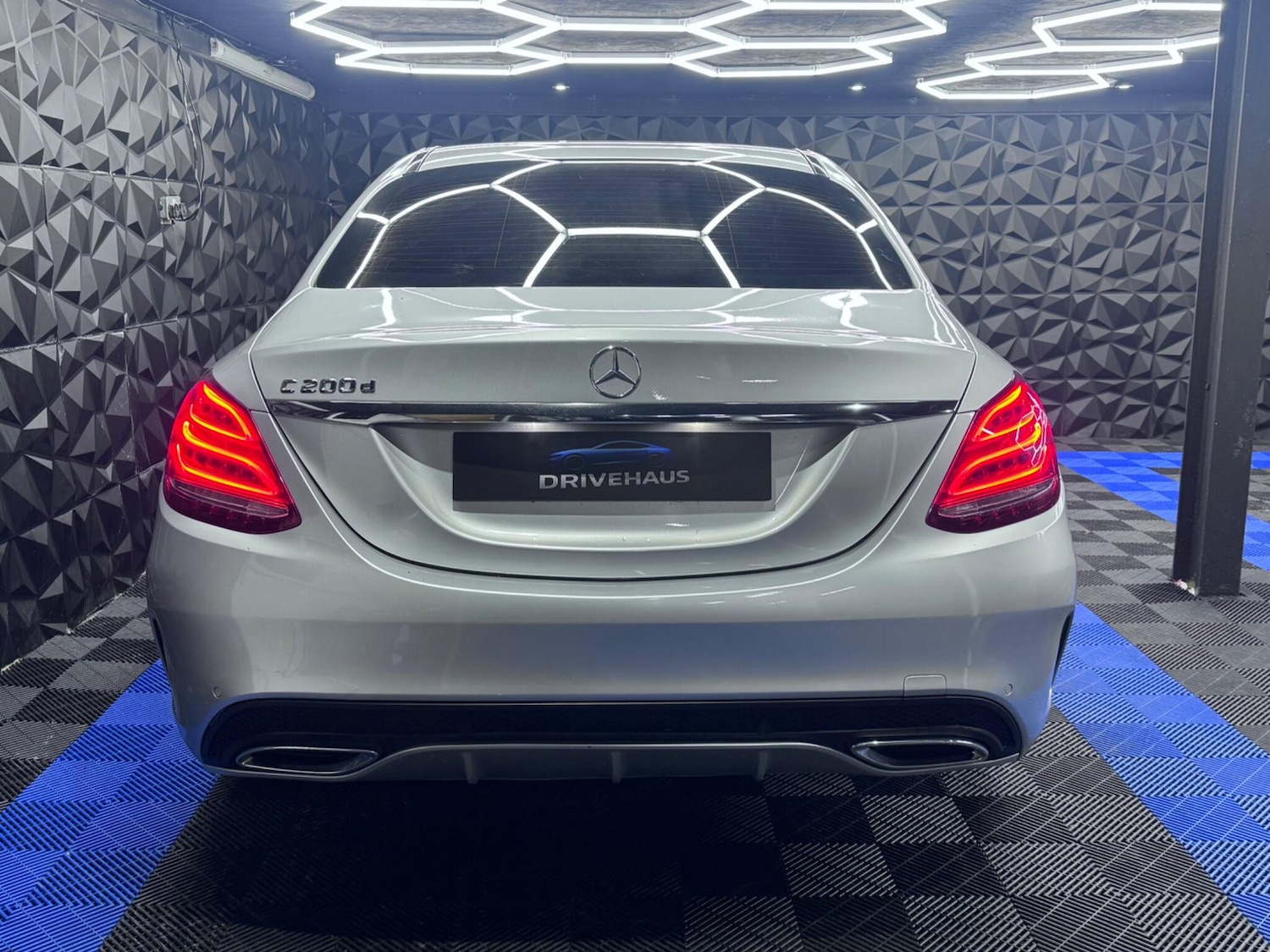 Used Mercedes-Benz C Class 2016 for sale - 76688634: Photo 19