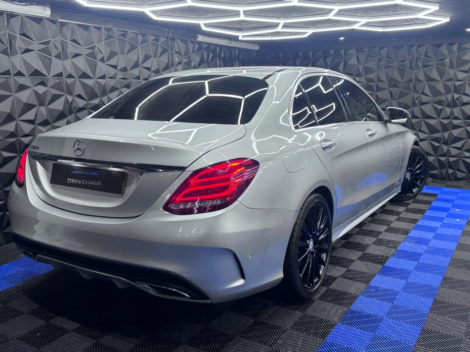 Used Mercedes-Benz C Class 2016 for sale - 76688634: Photo 23