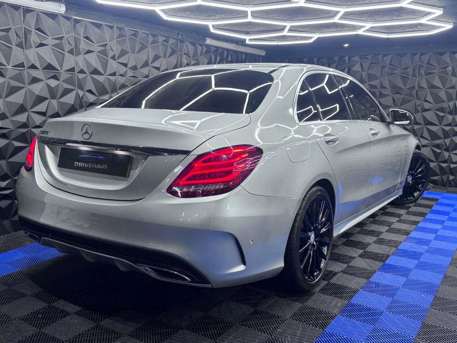 Used Mercedes-Benz C Class 2016 for sale - 76688634: Photo 24