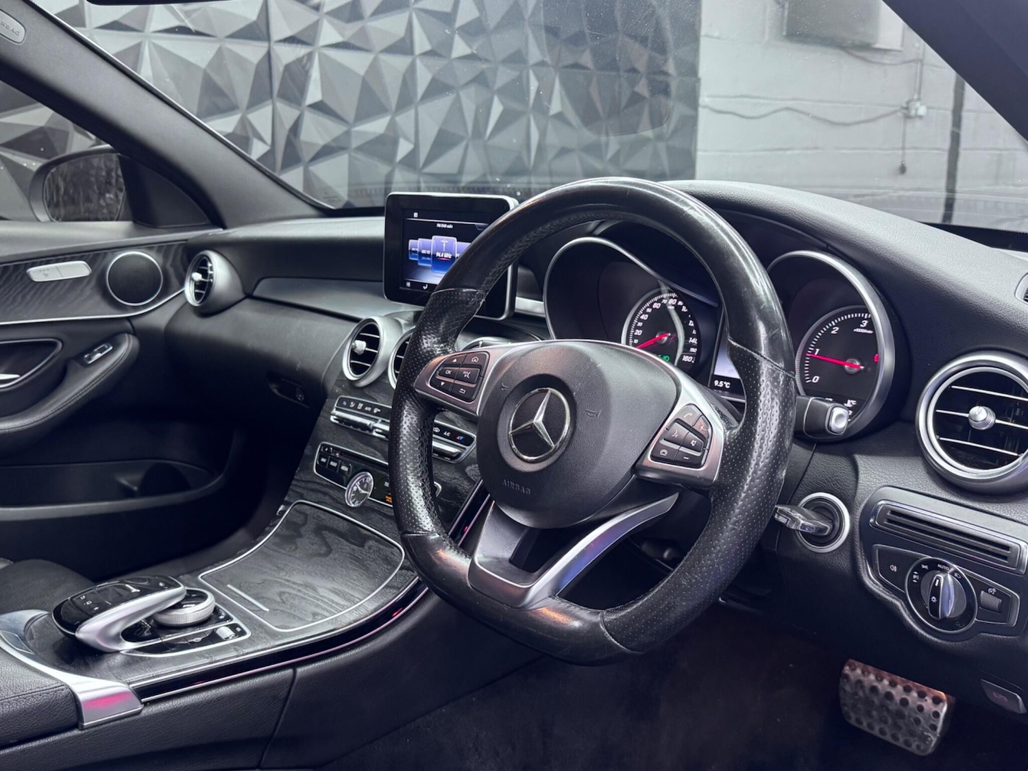 Used Mercedes-Benz C Class 2016 for sale - 76688634: Photo 25