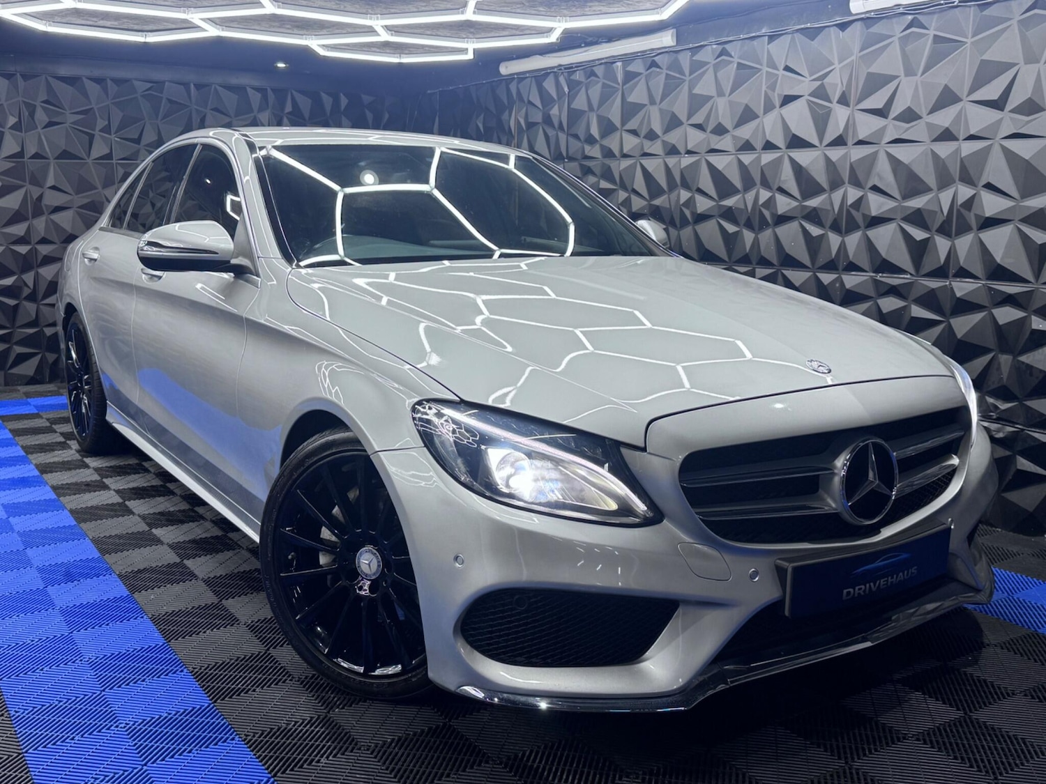 Used Mercedes-Benz C Class 2016 for sale - 76688634: Photo 5