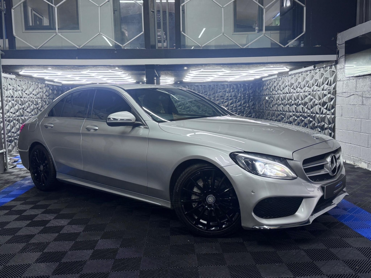 Used Mercedes-Benz C Class 2016 for sale - 76688634: Photo 8