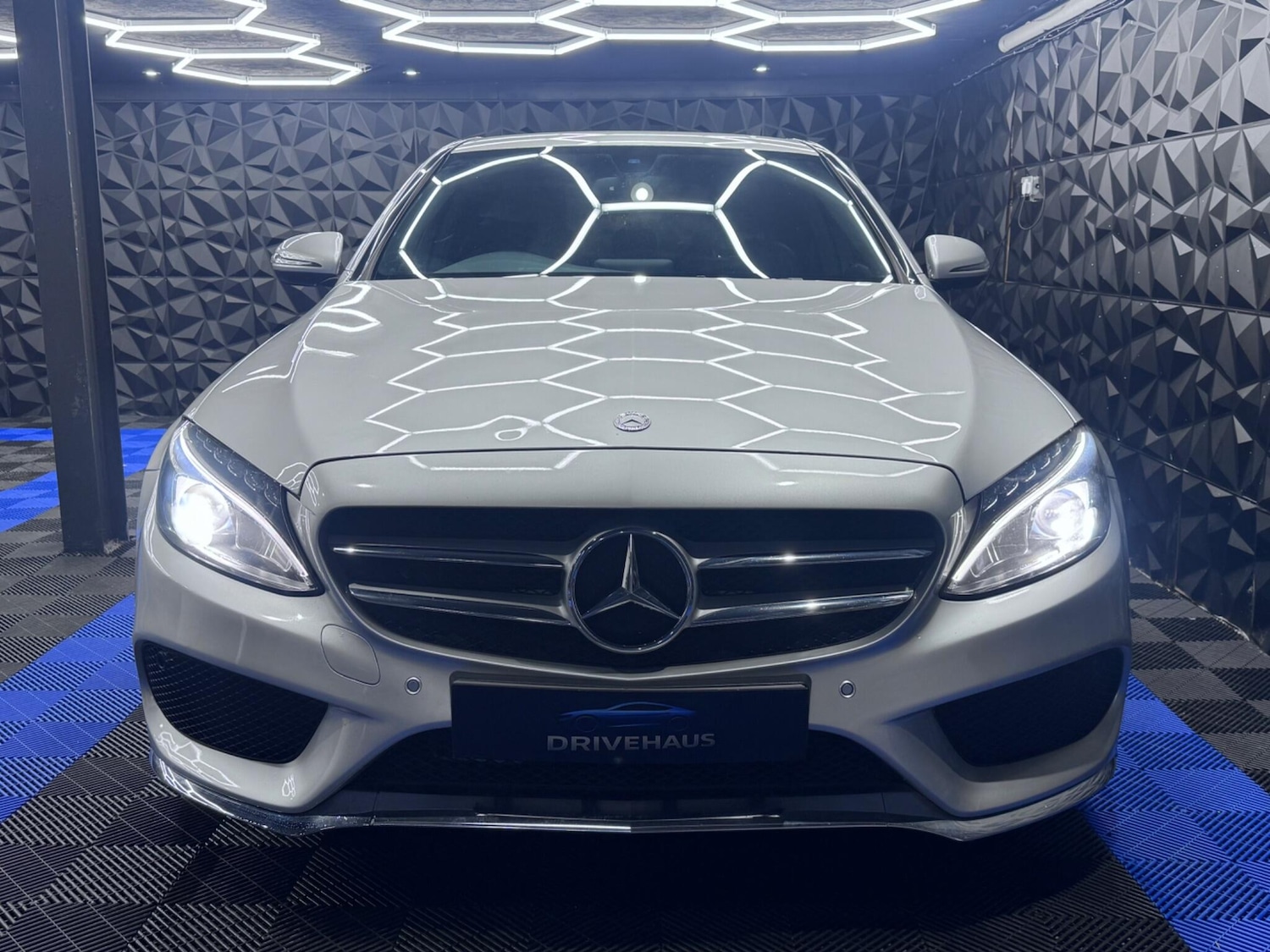 Used Mercedes-Benz C Class 2016 for sale - 76688634: Photo 9