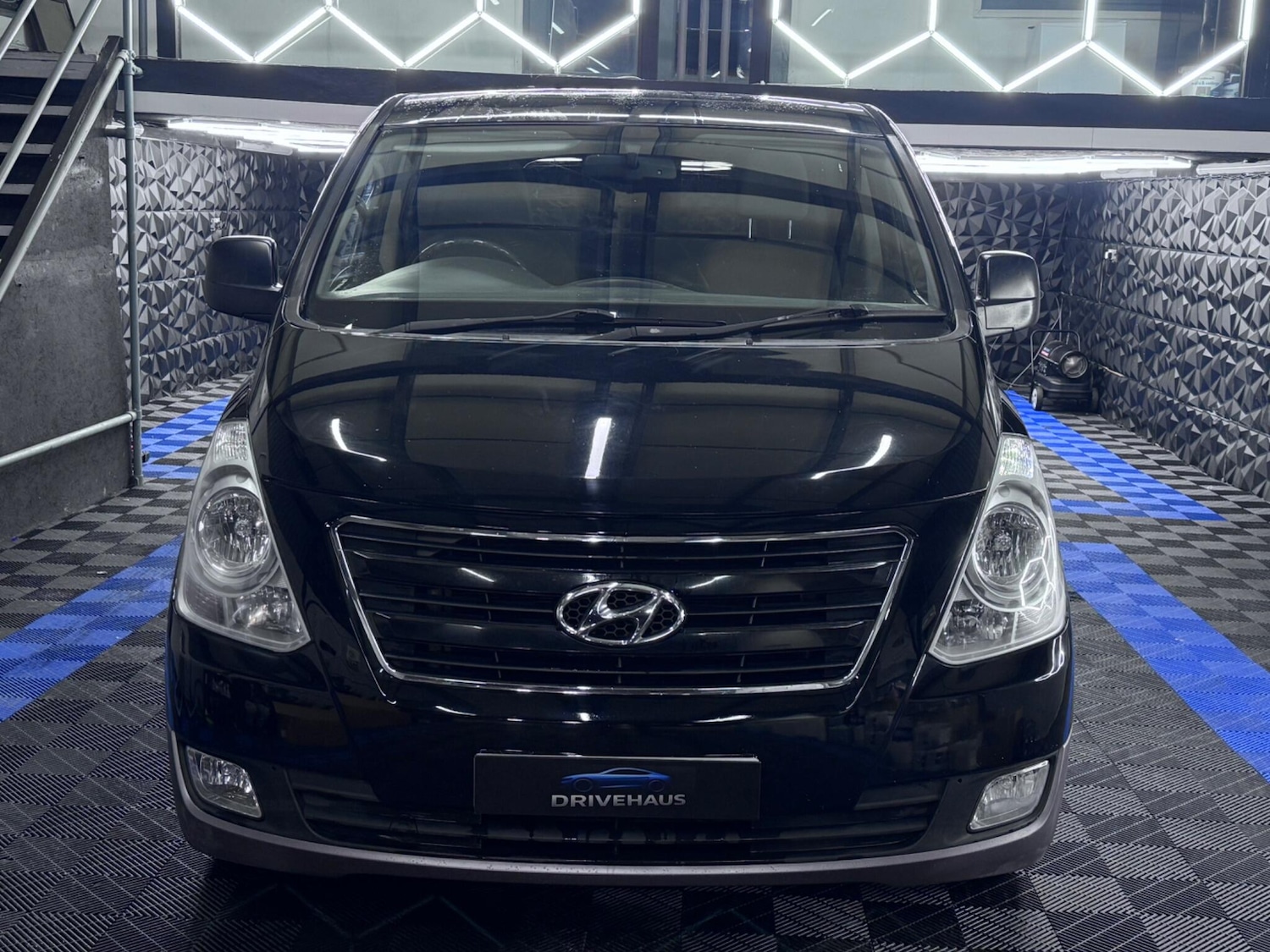 Used Hyundai i800 2016 for sale - 77359030: Photo 5