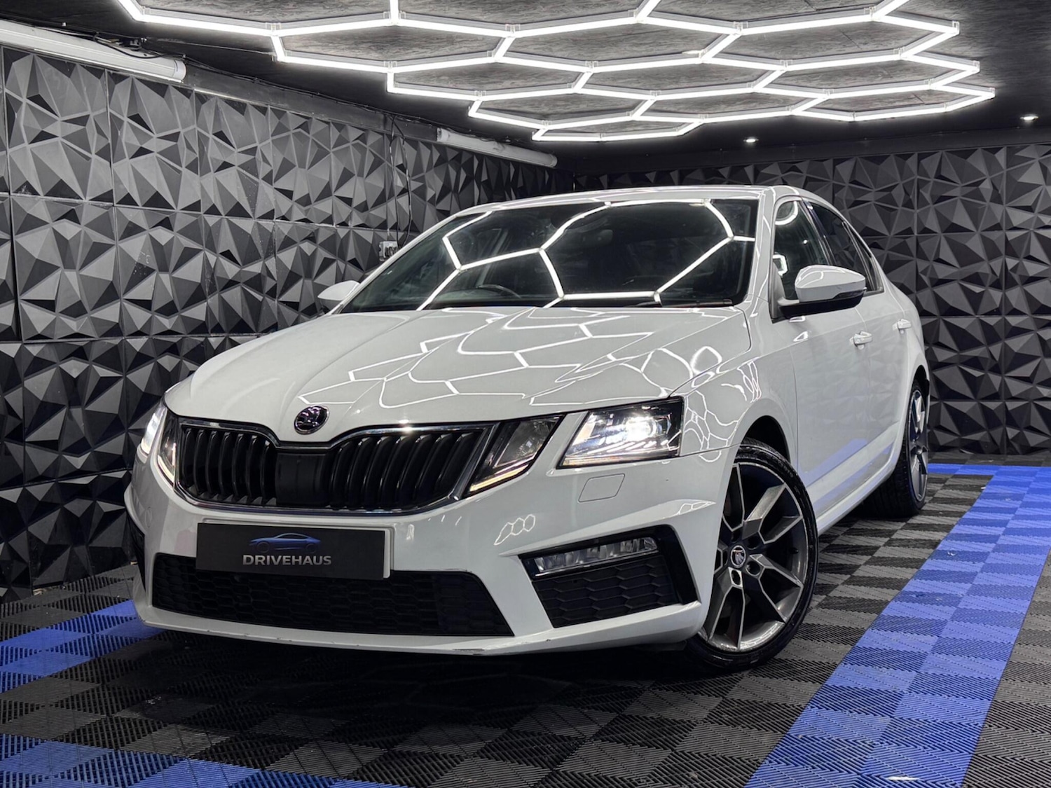 Used Skoda Octavia for sale - 77808495: Photo 2