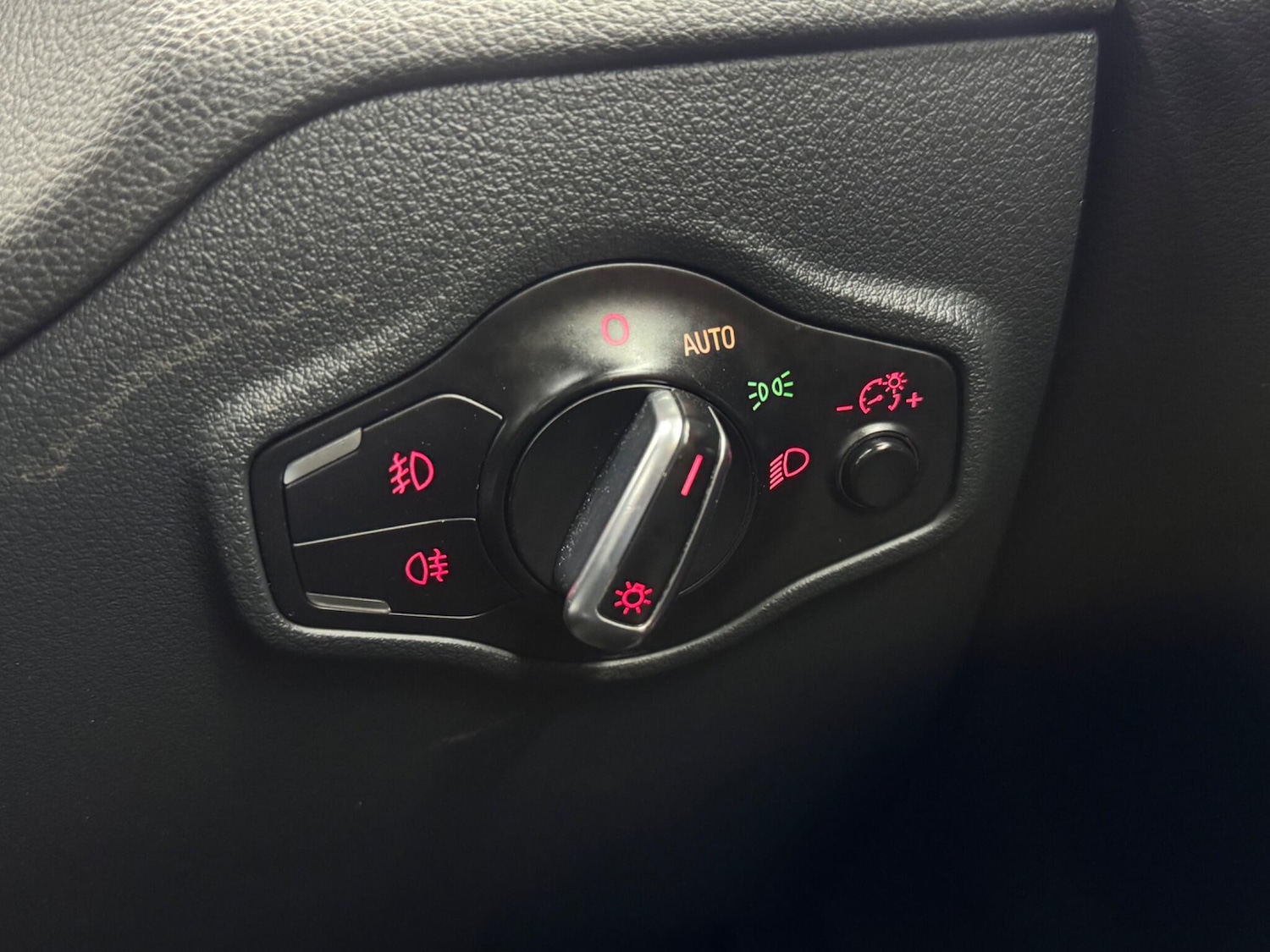 Used Audi SQ5 2014 for sale - 75492735: Photo 34