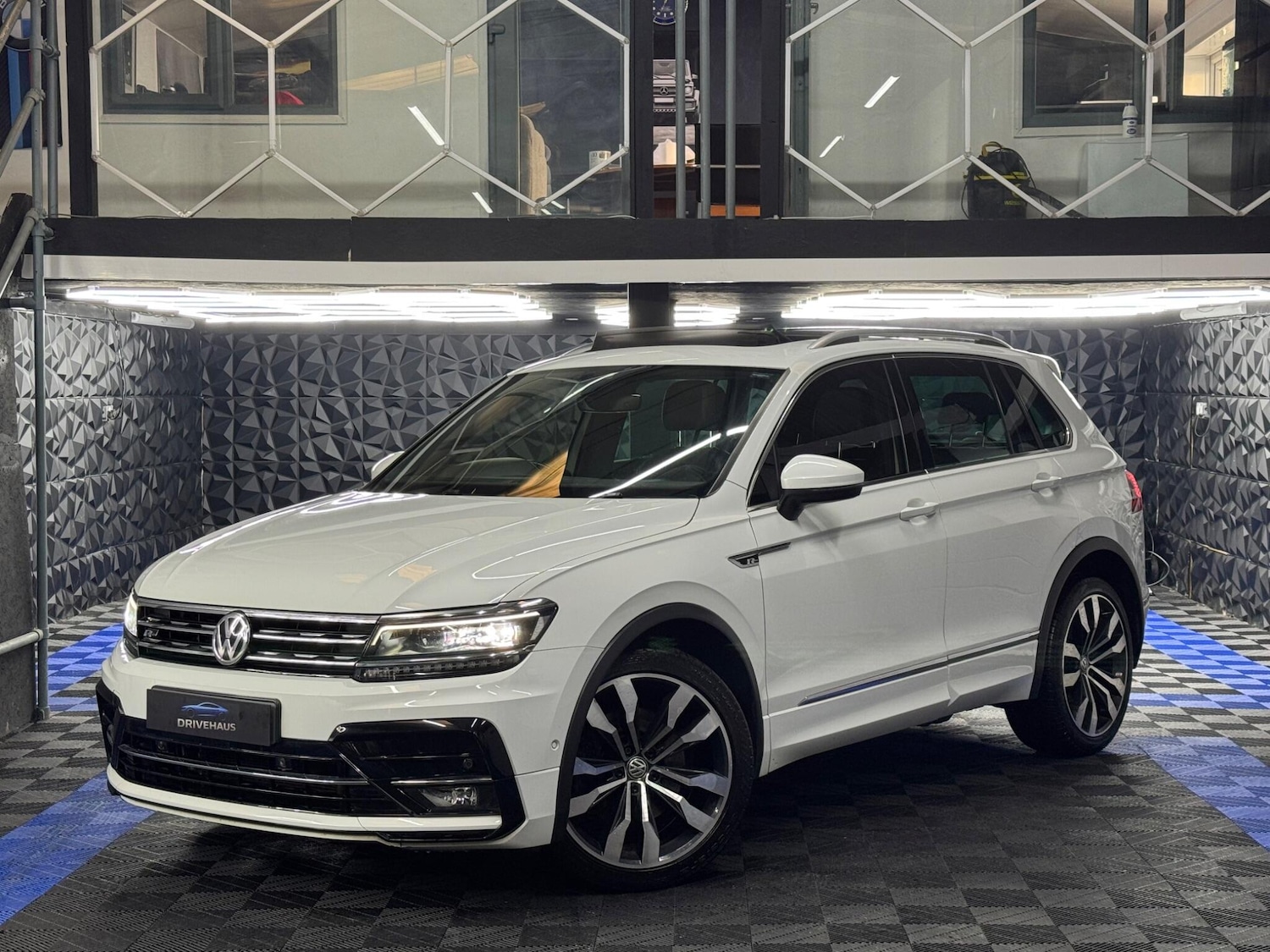 Used Volkswagen Tiguan for sale - 76989452: Photo 11