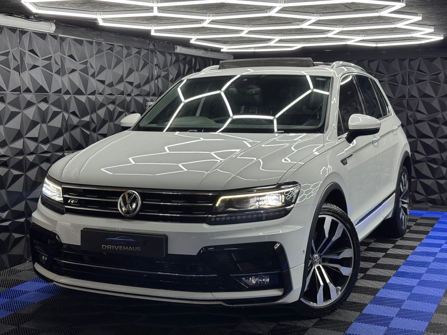 Used Volkswagen Tiguan for sale - 76989452: Photo 14