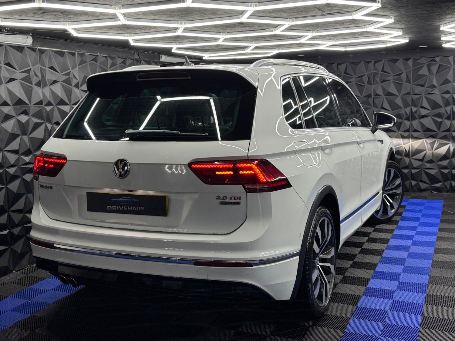 Used Volkswagen Tiguan for sale - 76989452: Photo 25