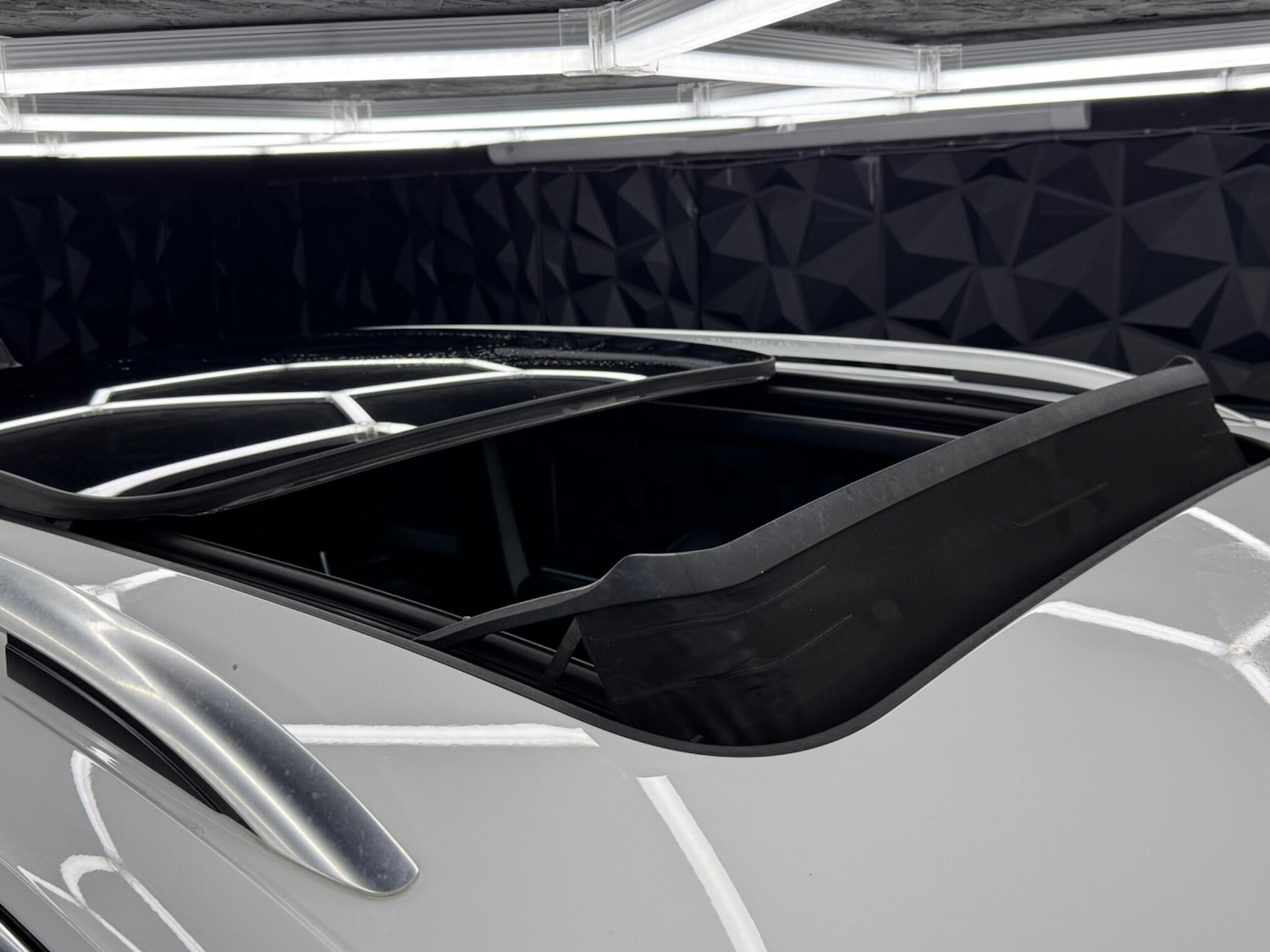 Used Volkswagen Tiguan for sale - 76989452: Photo 26